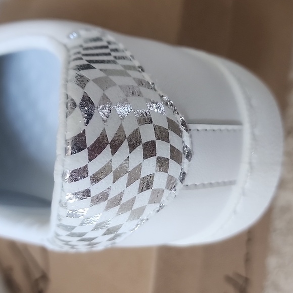 Sneeker shoes - Picture 3 of 5